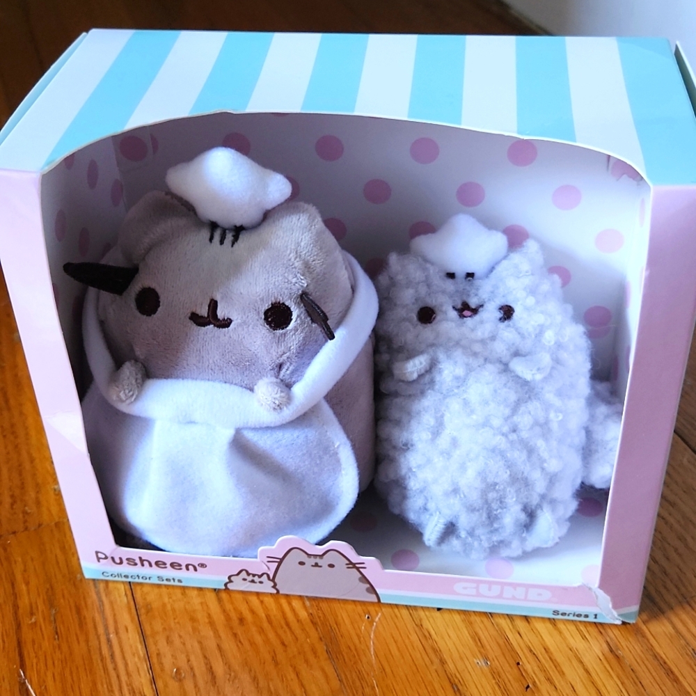 GUND Pusheen and Stormy Baking Plush Collector Set - Picture 2 of 5